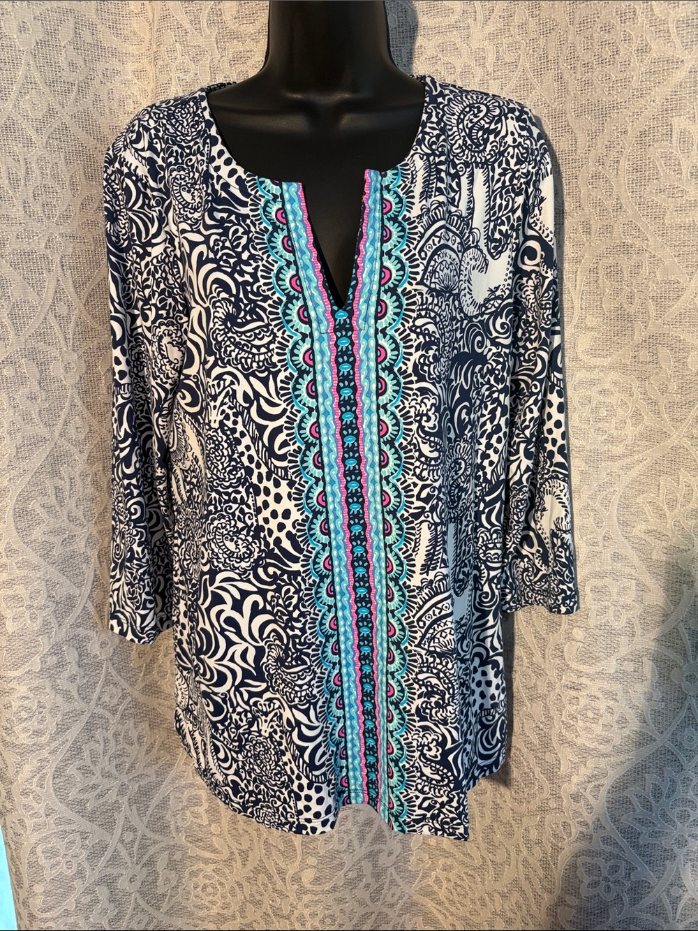 Lilly Pulitzer Large Women’s Navy Nadine dress in navy and white paisley print